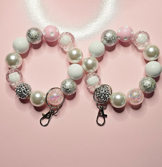 Light pink dice/pearl 20mm bubblegum bead wristlet keychain (stretchable) - TX Threads & Crafts